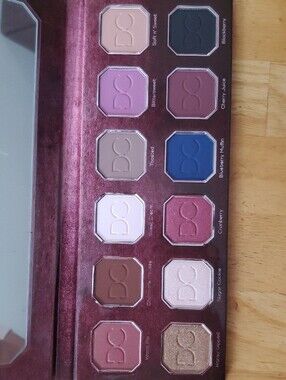 Dominique Cosmetics Rose Gold Metallic Palette Case